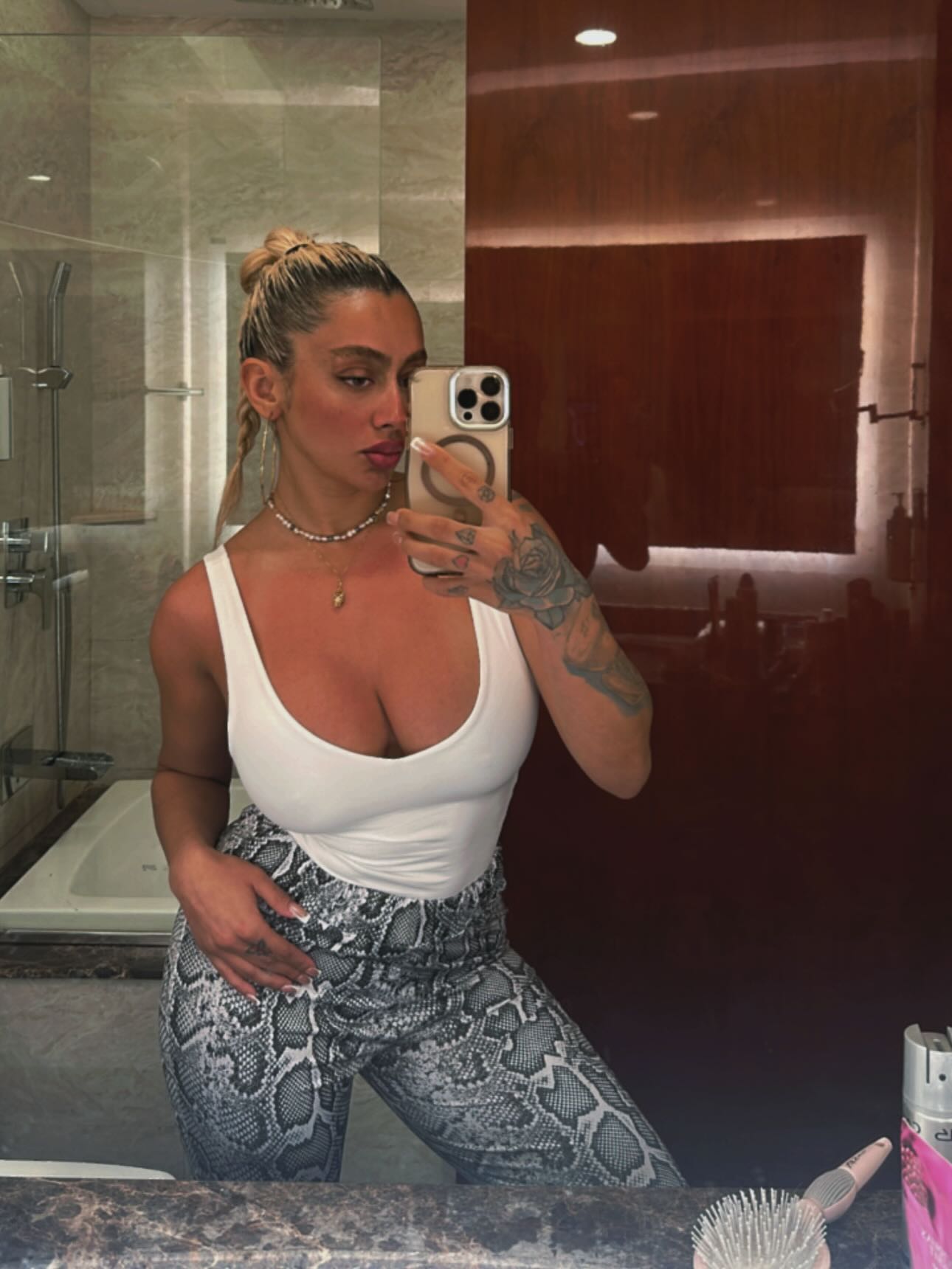 مارال شرکت کننده برنامه زن روز